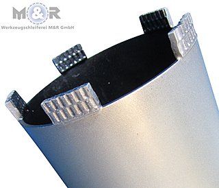 Diamant-Bohrkronen passend zu Duss-Kernbohrmaschinen mit 1/2"-Aufnahme. Diamant-Bohrkronen passend zu Duss-Kernbohrmaschinen mit 1/2"-Aufnahme.