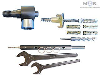 Komplettes Zubehör inklusive! (Staubabsaugung, Befestigungsset Mauerwerk, Zentrierstange, Maulschlüssel und Kupferinge)