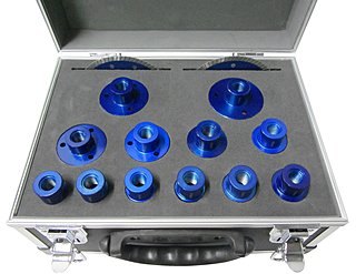 Inklusive 2x Diamant-Trennscheiben Ø 125 mm Inklusive 2x Diamant-Trennscheiben Ø 125 mm